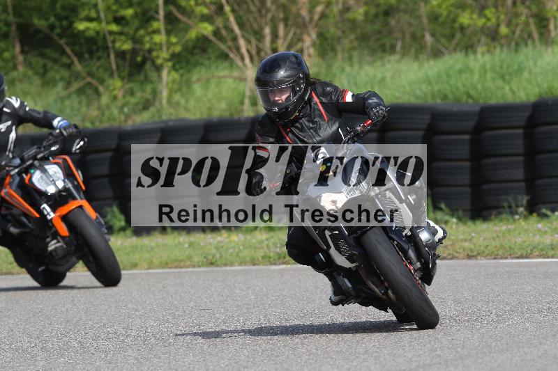 /Archiv-2025/10 23.04.2025 Cornu Master School ADR/gruen-vert/6